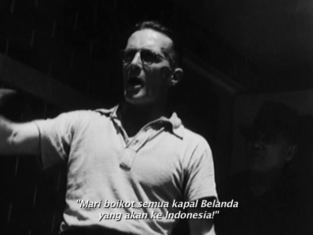 Capture dari filem Indonesia Calling (Indonesia Memanggil) karya Joris Ivens, 1946. Didistribusikan dalam subteks Bahasa Indonesa oleh program DVD Untuk Semua, Forum Lenteng, 2012.